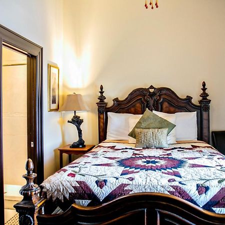 Puddicombe House Hotel New Hamburg Ngoại thất bức ảnh