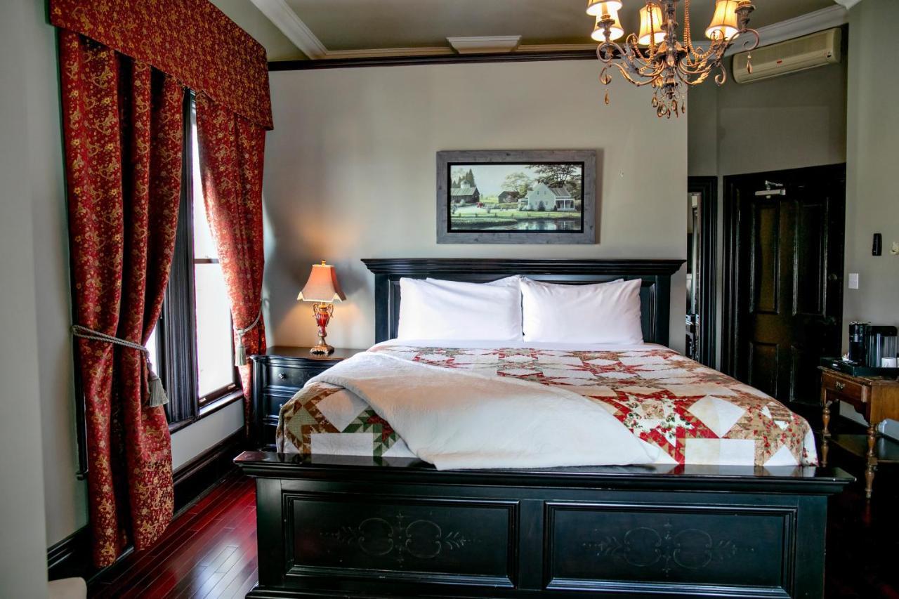 Puddicombe House Hotel New Hamburg Ngoại thất bức ảnh