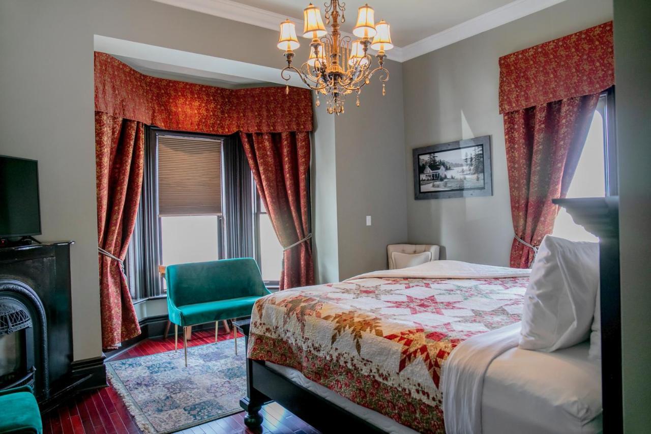 Puddicombe House Hotel New Hamburg Ngoại thất bức ảnh
