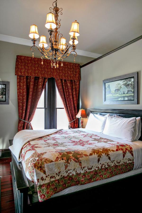 Puddicombe House Hotel New Hamburg Ngoại thất bức ảnh