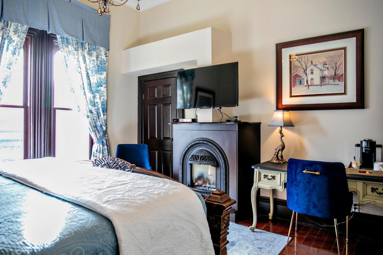 Puddicombe House Hotel New Hamburg Ngoại thất bức ảnh